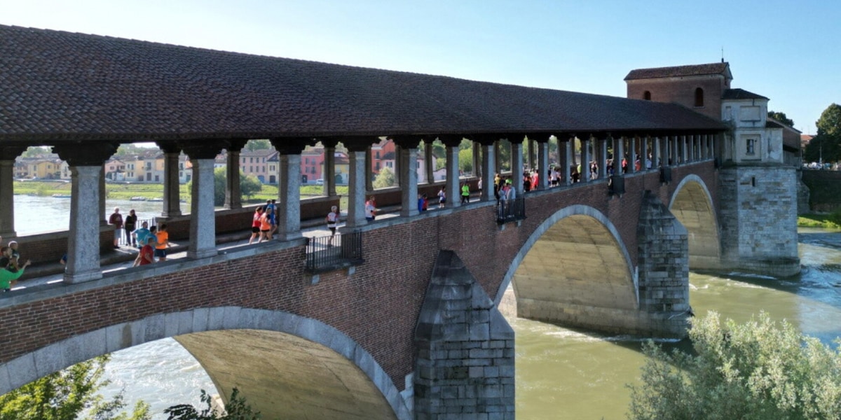 I percorsi di CorriPavia Half Marathon, 10 k e Family Run, tra storia, arte e velocità. Si corre domenica 12 ottobre