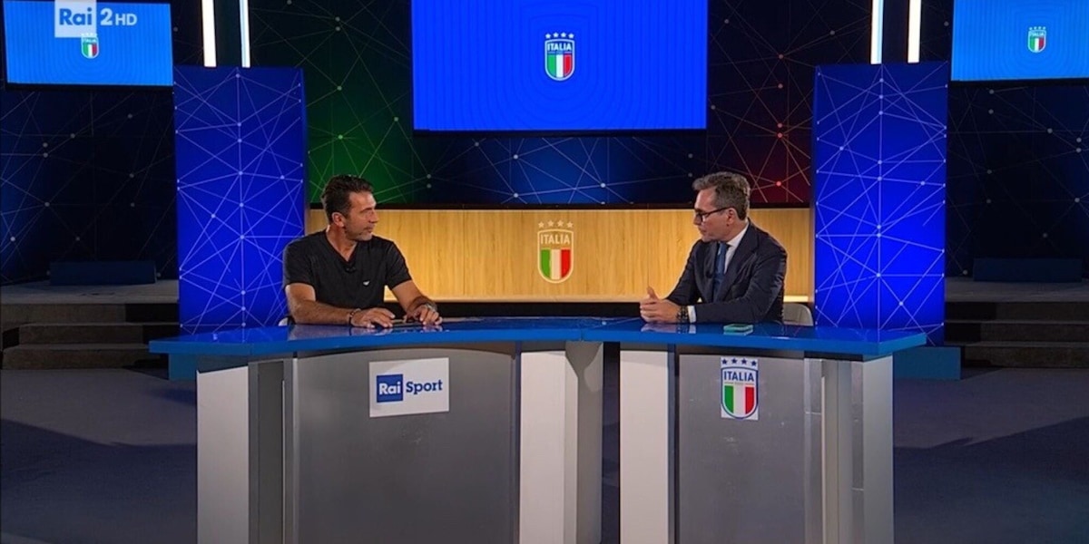 Buffon su Donnarumma fatto fuori dal Psg: "Forse un portiere che ha vinto la Champions da protagonista..."