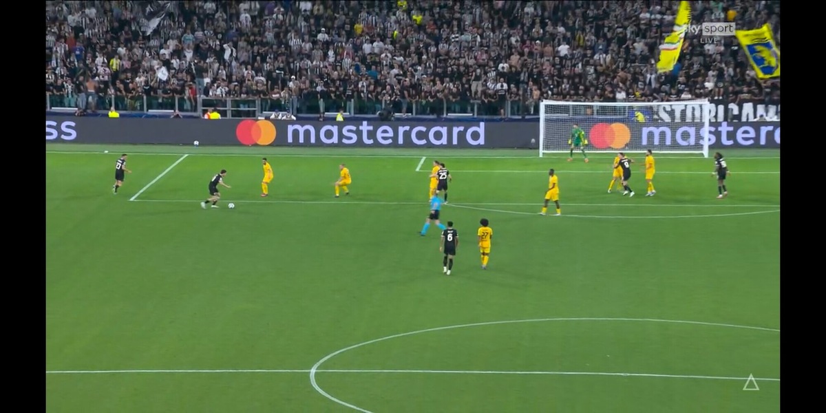 Yildiz, magia alla Del Piero: la sequenza del gol contro il Borussia Dortmund