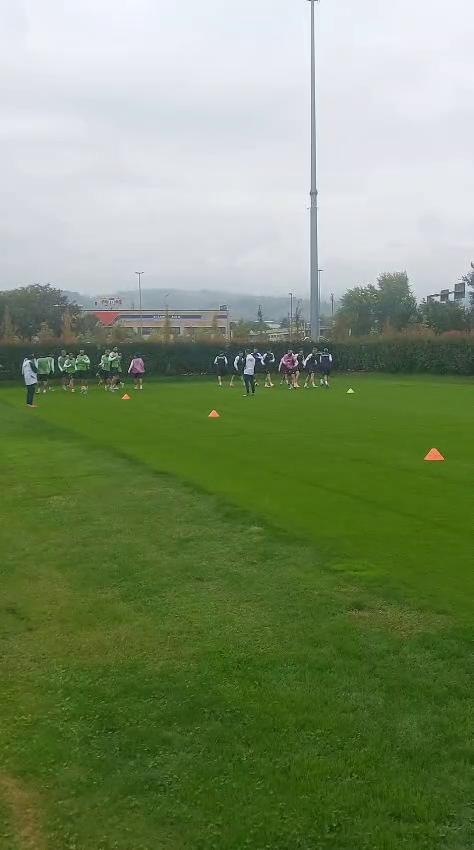 Bologna-Friburgo, la rifinitura dei rossoblù a Casteldebole