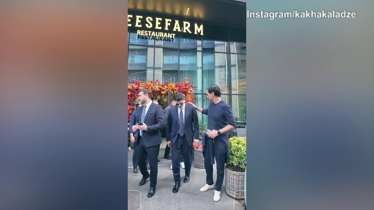 Georgia, Nesta in visita all'ambasciata italiana ritrova Kaladze