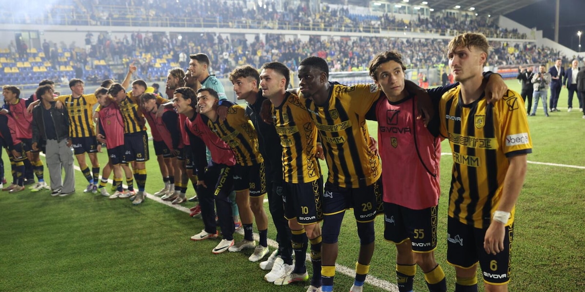 Juve Stabia, amministrazione controllata per presunte infiltrazioni mafiose: "Tutto nelle mani della camorra"