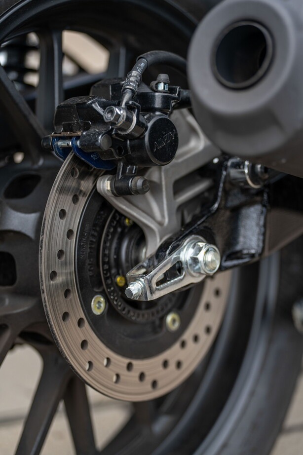 Honda GB350S: le foto della prova