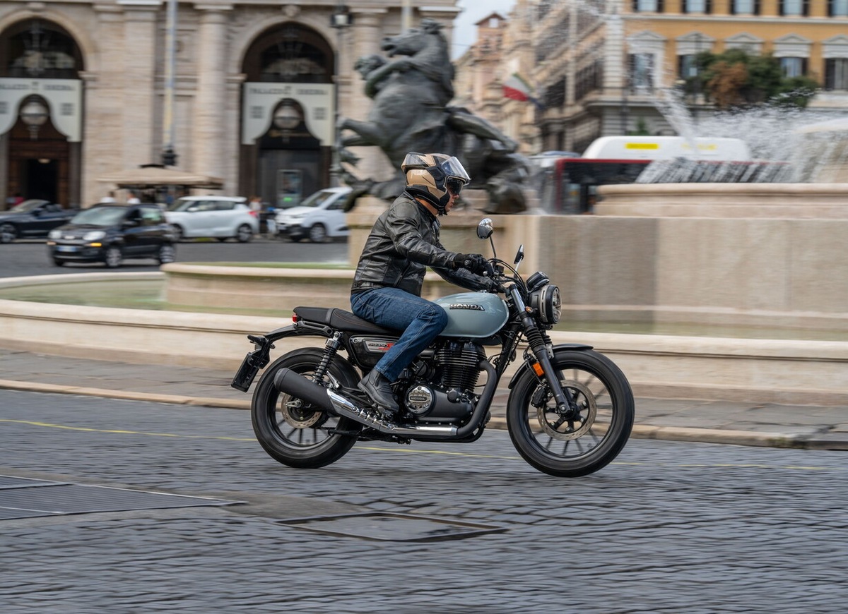 Honda GB350S: le foto della prova