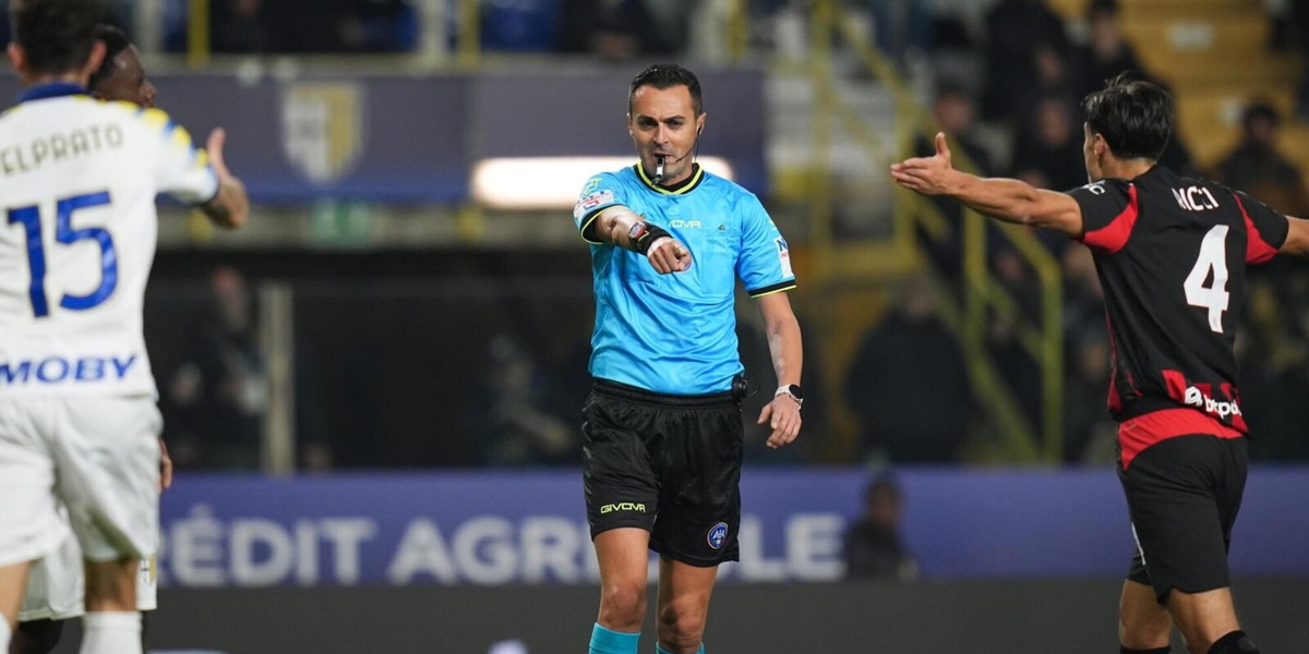 Moviola Parma-Milan: Di  Bello più bravo del Var. Chiamata folle di Maggioni