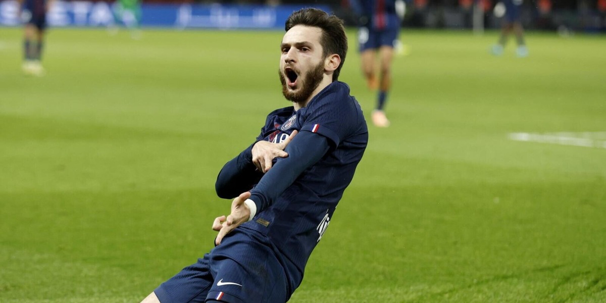 Ligue 1: Kvaratskhelia trascina il Psg con una doppietta, il Lens di Thauvin resta primo