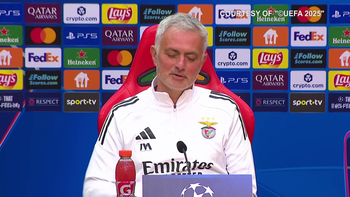 Mourinho: "Assenze Napoli? Non fatemi ridere"