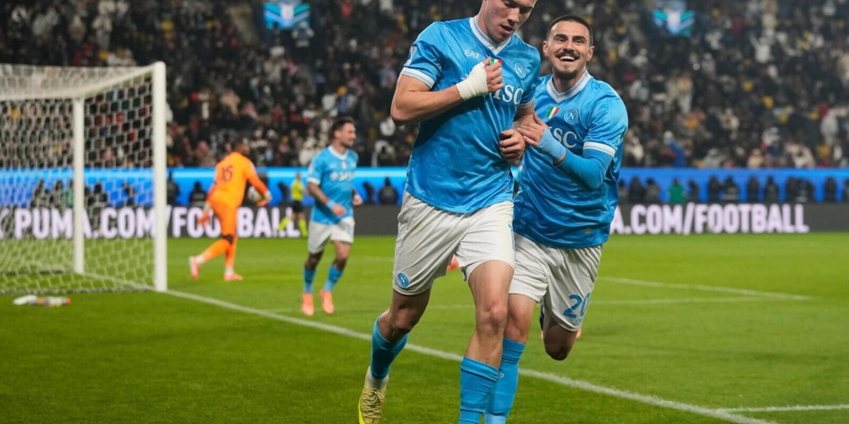 Supercoppa Italiana, Napoli-Milan 2-0: Neres e Hojlund mandano gli azzurri in finale
