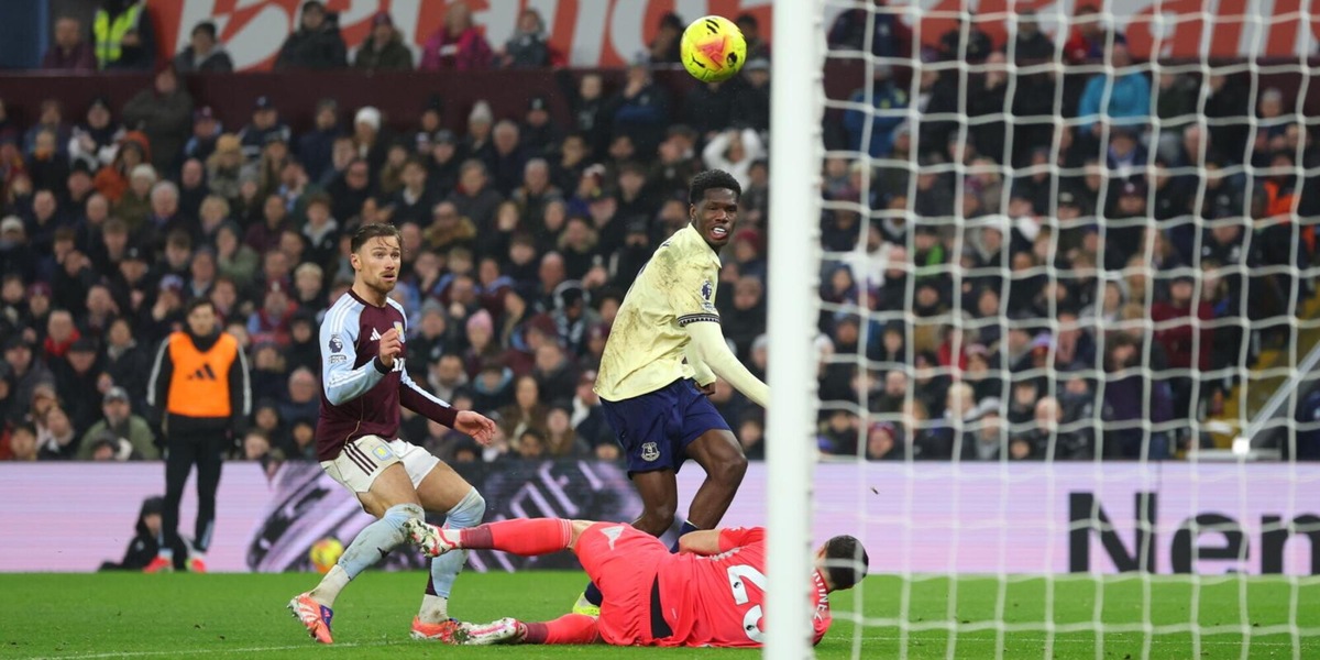 Premier League, harakiri Aston Villa: niente sorpasso al City, vince l'Everton