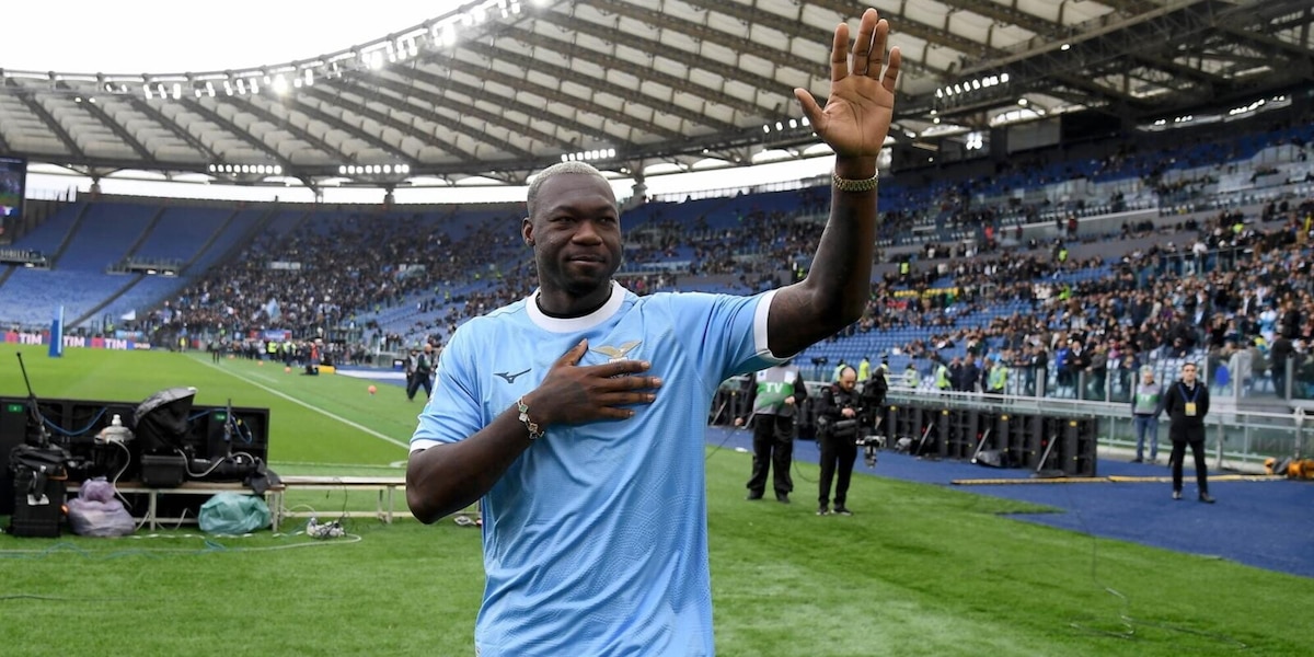 Caicedo e il messaggio che preoccupa i tifosi della Lazio: "Ragazzi, qua se ne vanno via tutti"