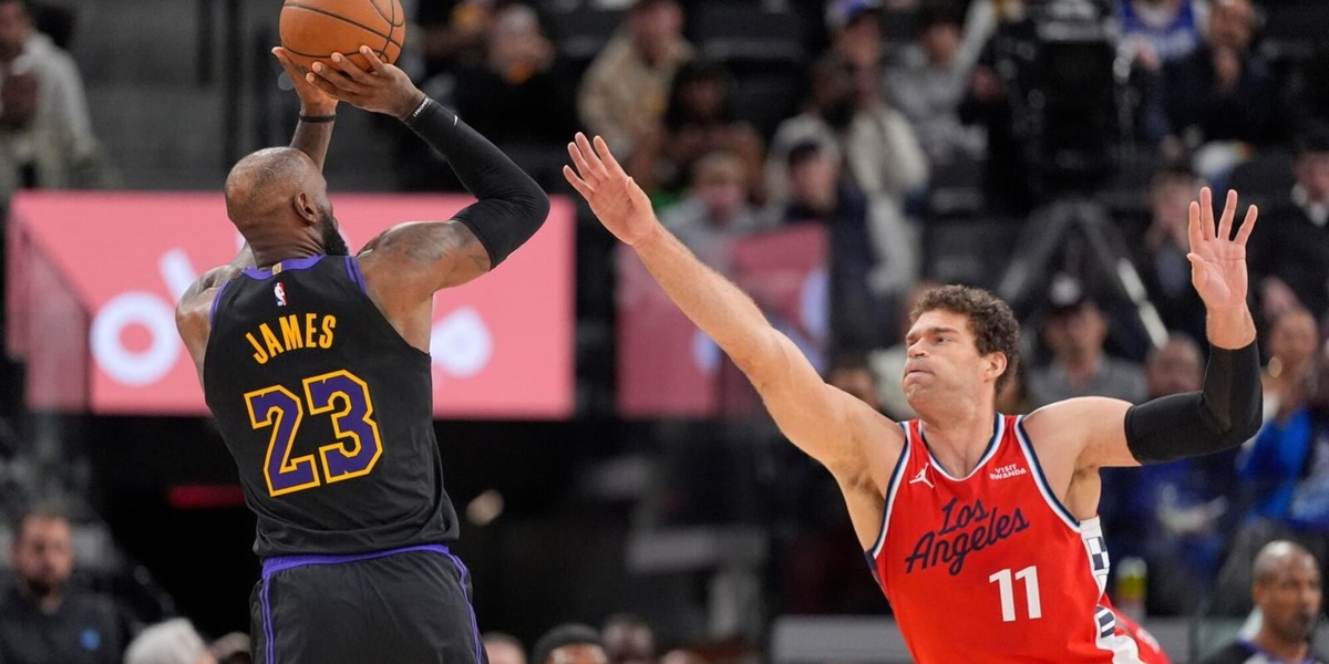 NBA, i Clippers vincono il derby di Los Angeles. Colpo Sant’Antonio Spurs