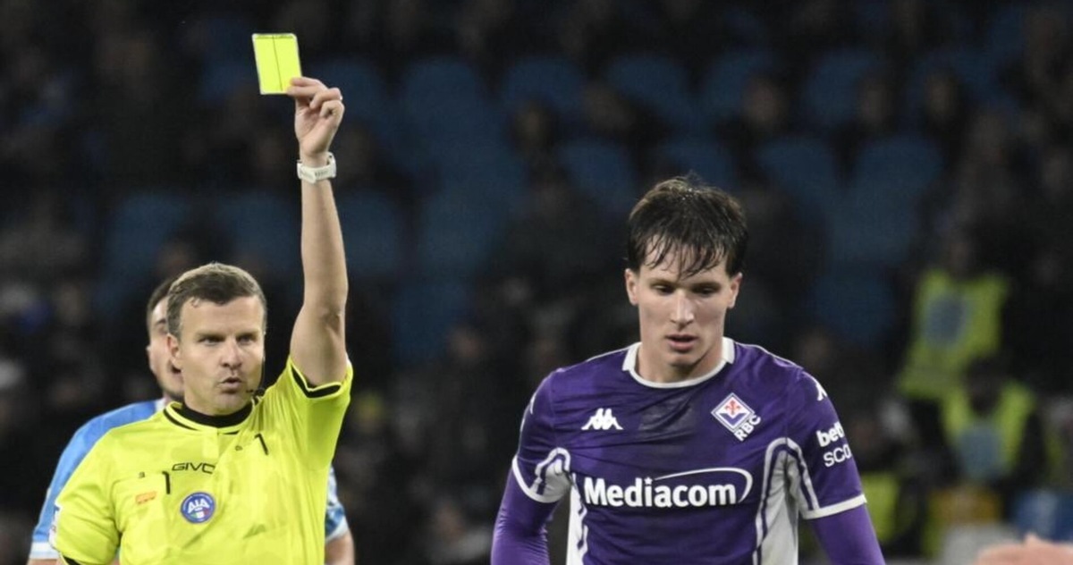 Moviola Napoli-Fiorentina: bene La Penna, però mancano due gialli