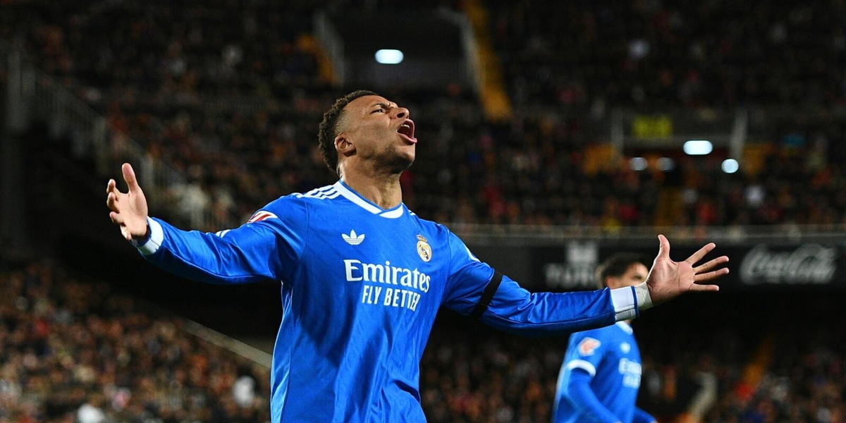 Mbappé furioso contro gli arbitri, il labiale fa discutere: "Che pagliacci..."
