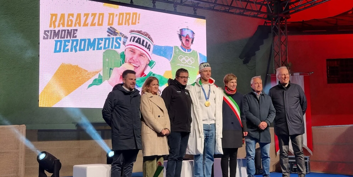 Milano Cortina 2026, la Val di Non in festa accoglie il ritorno di Simone Deromedis
