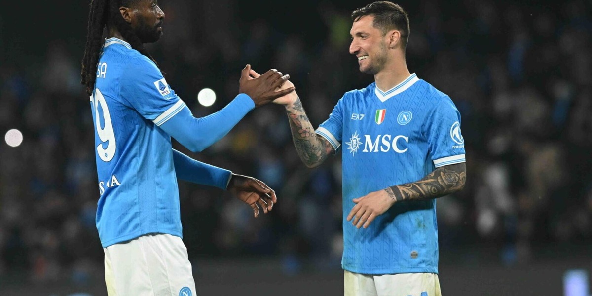 Il Napoli batte il Torino. Roma, il Barcellona si informa per N'Dicka