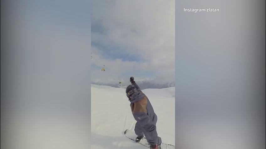 Ibrahimovic a 360 gradi sullo snowboard