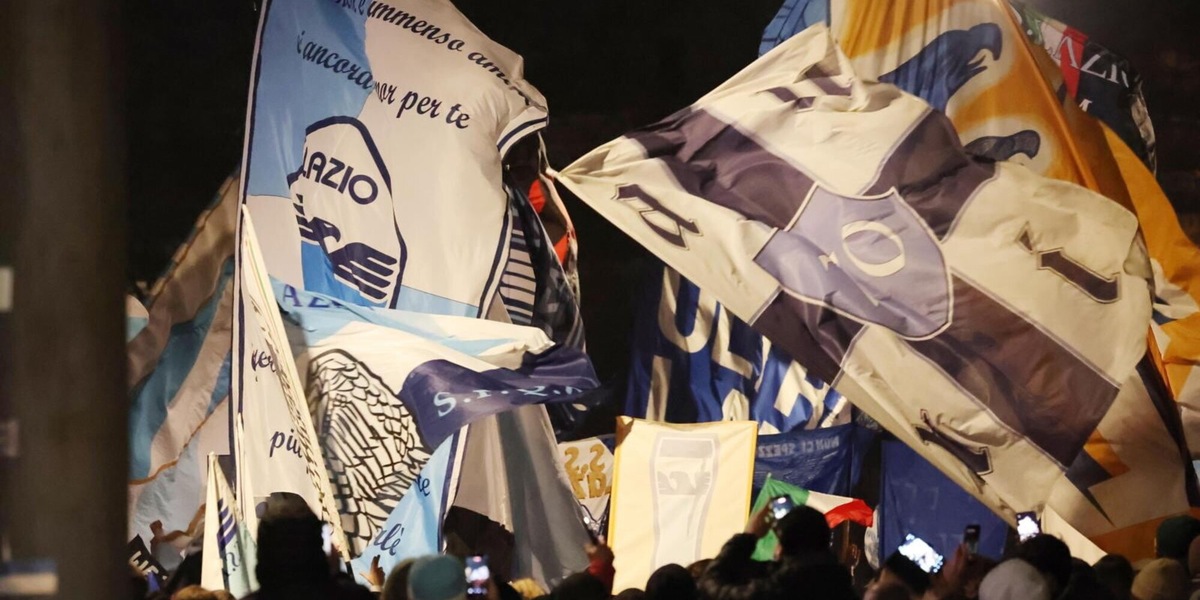 Lazio-Milan, la scelta del tifo organizzato: "Torniamo allo stadio". Ma la protesta non è finita, cosa sta succedendo