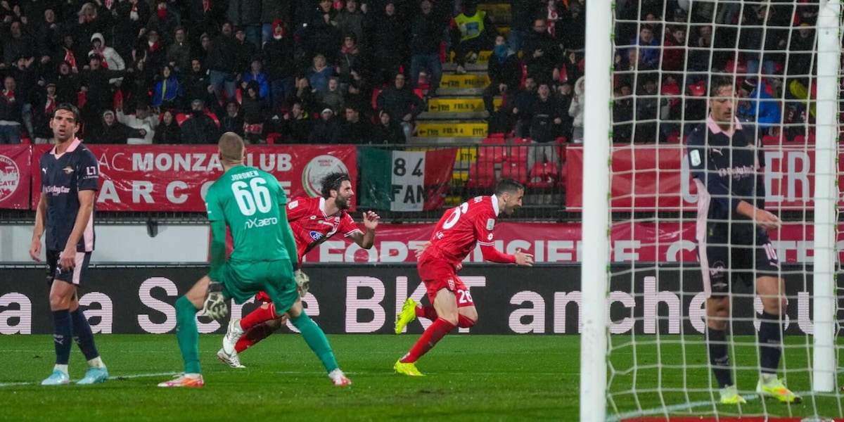 Serie B, tris del Monza nel match promozione contro il Palermo. Il Frosinone acciuffato due volte dal Cesena