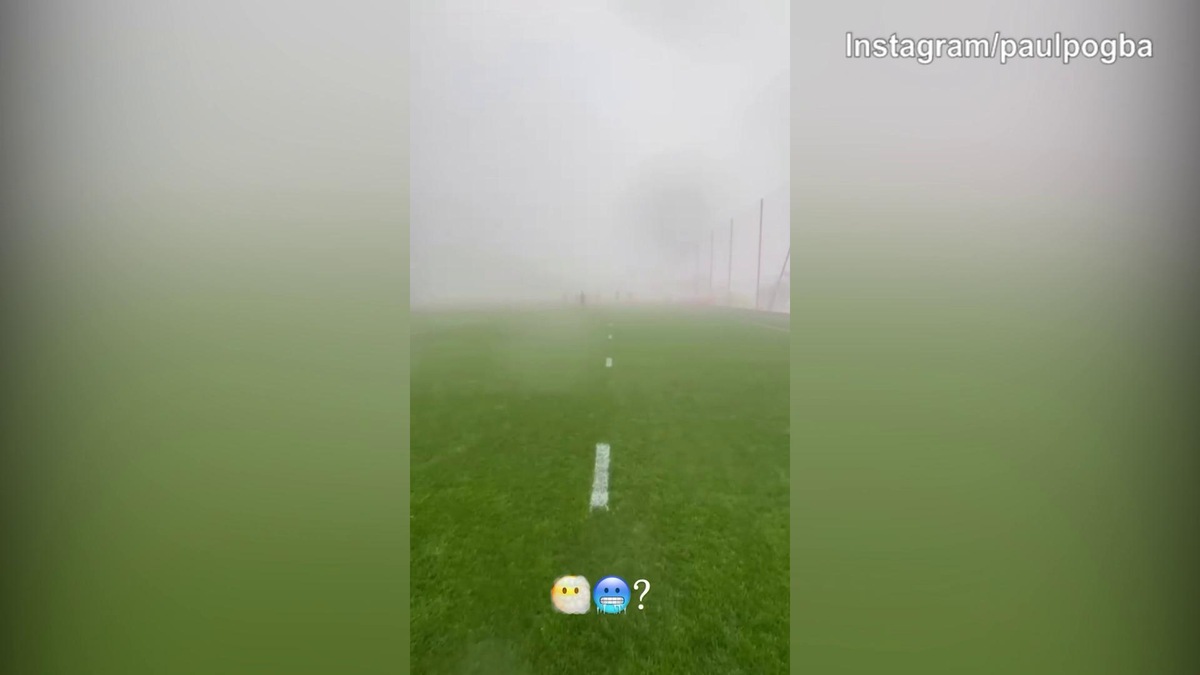 Pogba, allenamento nella 'nebbia'