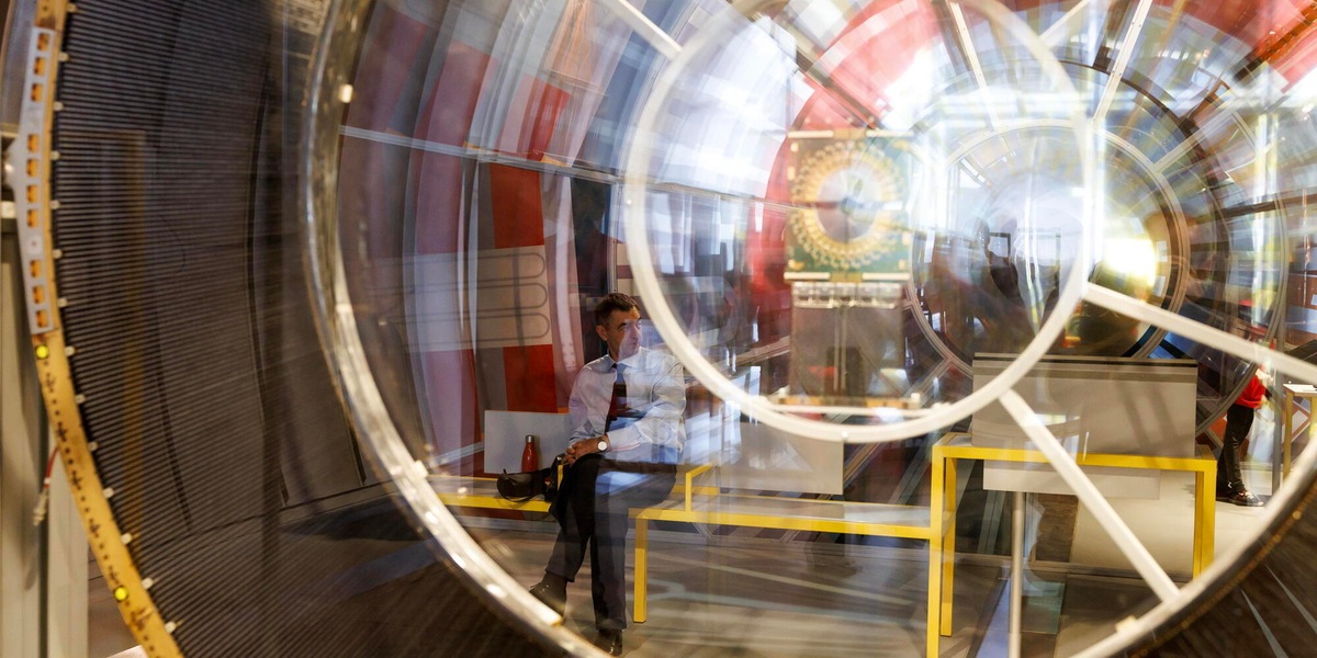 Scoperta al Cern una nuova particella parente del protone