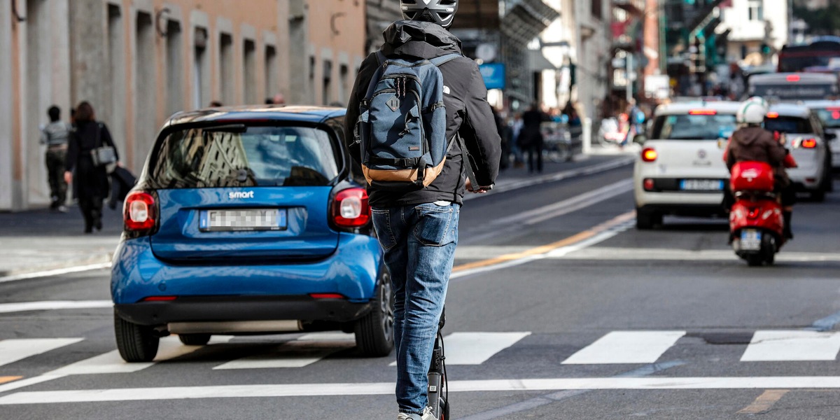 Assoutenti, dal 16 maggio targa e assicurazione obbligatori per monopattini