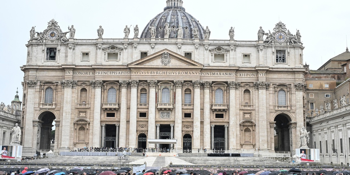 Il Papa, 'lo sviluppo tecnologico al servizio della guerra è regresso'