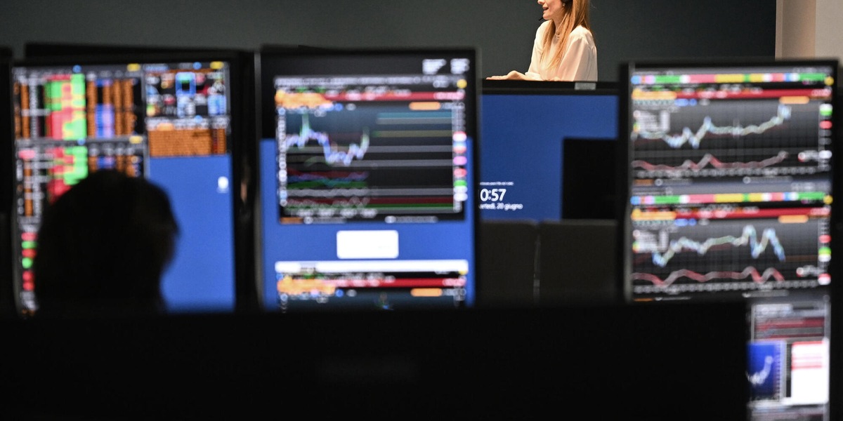 Borsa: Milano si consolidata a +0,2%, ancora in rialzo Nexi