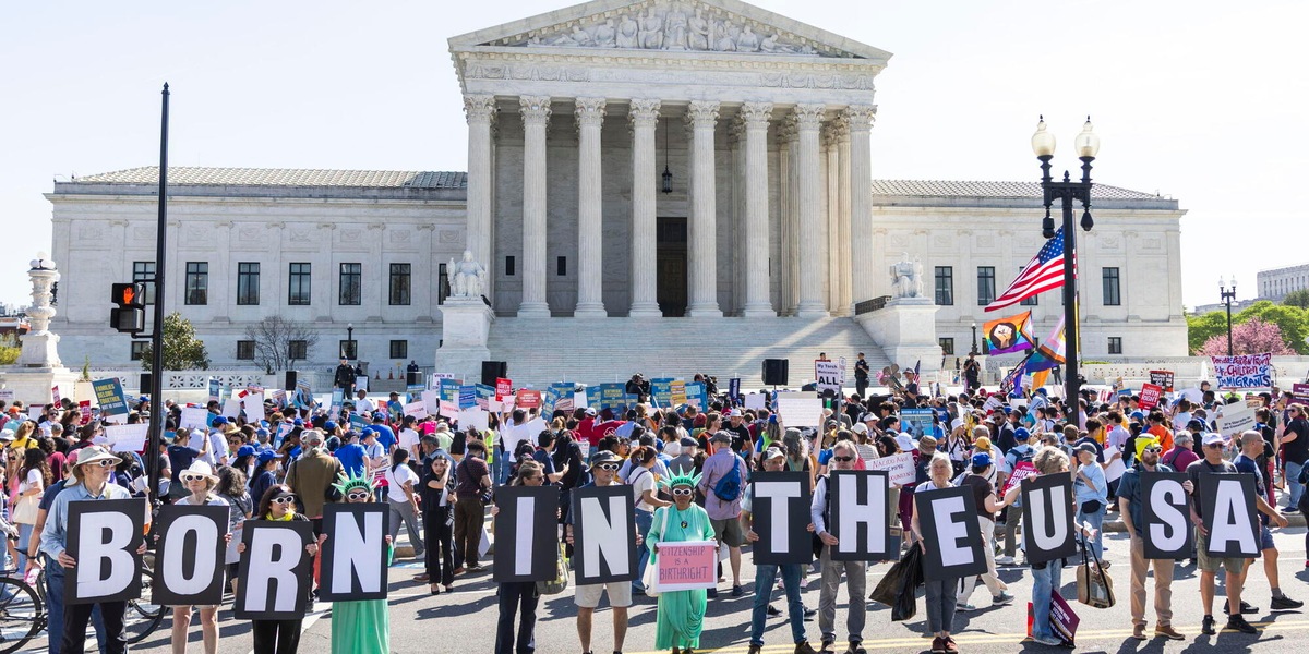 'Corte Suprema Usa scettica su ordine esecutivo di Trump per abolire ius soli'