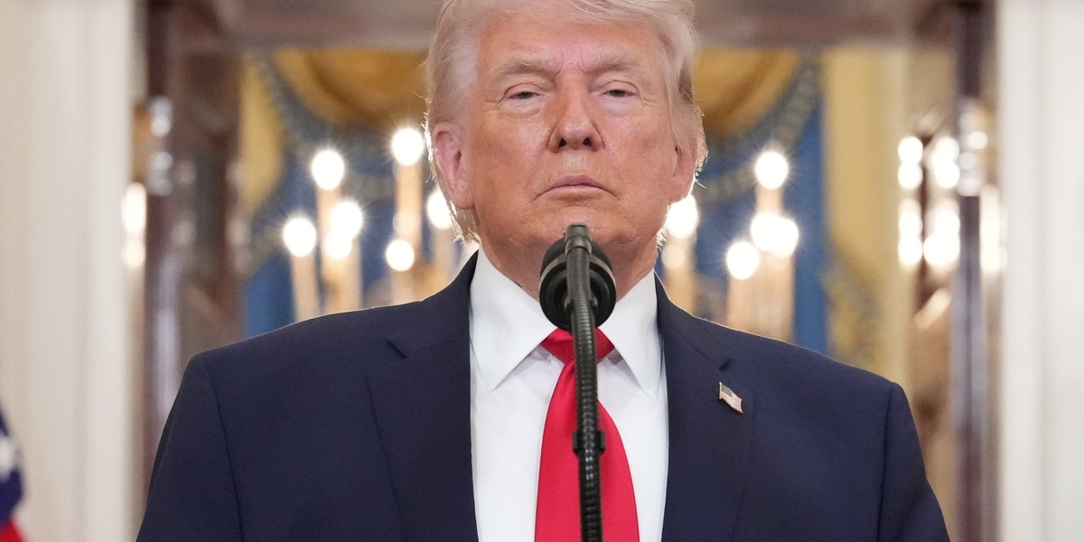 Trump: 'Colpiremo duramente l'Iran, lo riporteremo all'età della pietra'