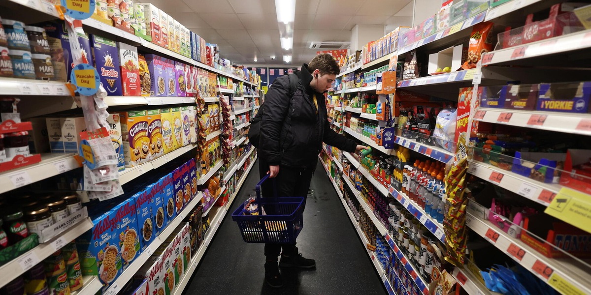 Confcooperative: 'spesa di Pasqua sale a 1,7 miliardi, l'inflazione svuota carrelli'