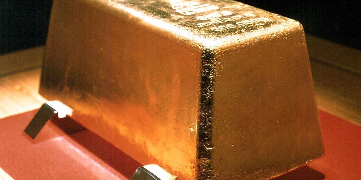 L'oro gira in rialzo su acquisti della banca centrale cinese