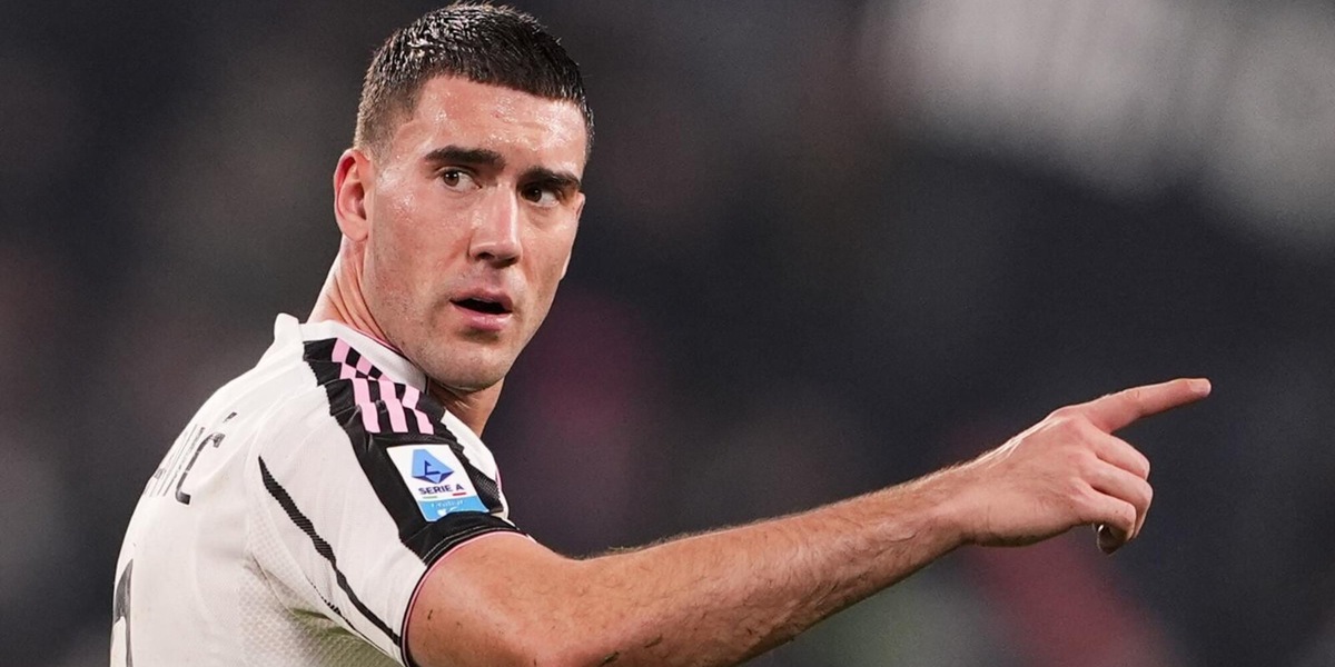 Juve, Vlahovic tiene alte le pretese: alla fine firmerà il contratto