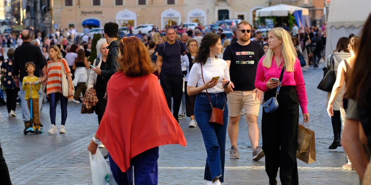 Confesercenti-Cer, con choc energia dimezzati nel 2026 aumenti di pil e consumi