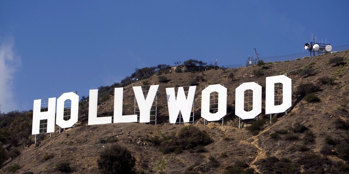 Più di 1.000 star di Hollywood firmano una lettera contro Warner-Paramount