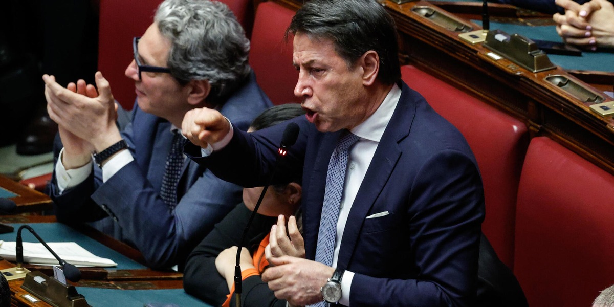 M5s, solidali a istituzione presidenza Consiglio ma per quattro anni proni a Trump
