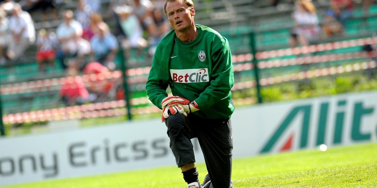 Tragedia Manninger: l'ex portiere della Juve è morto a 48 anni in un tragico incidente