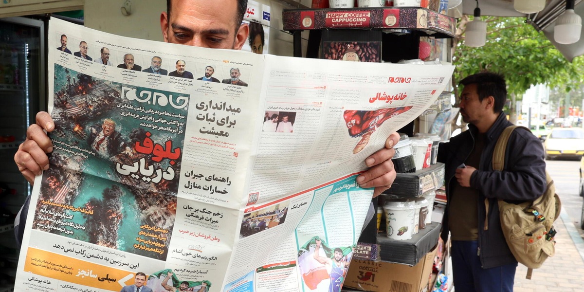 Media,due mercantili segnalano spari mentre tentavano di attraversare Hormuz