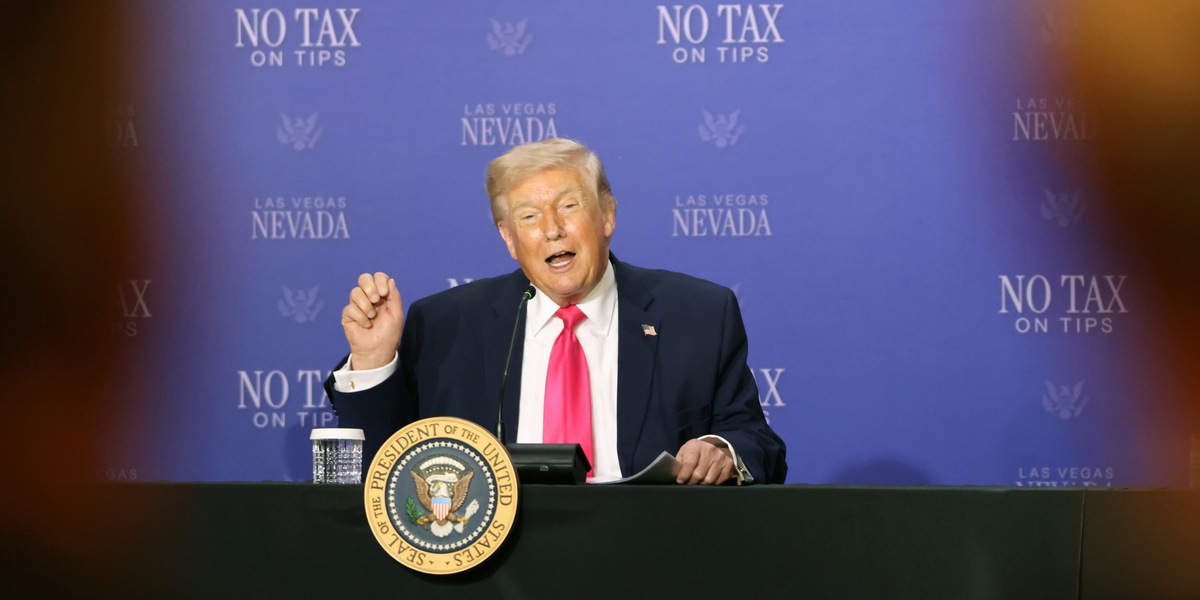 Trump, 'non mi faccio mettere fretta, l'ultimatum scade mercoledì'