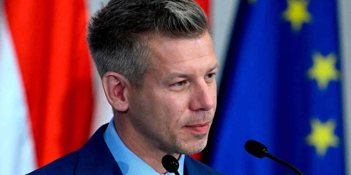 Magyar rompe il tabù degli archivi segreti dell'era comunista, 'li apriremo'