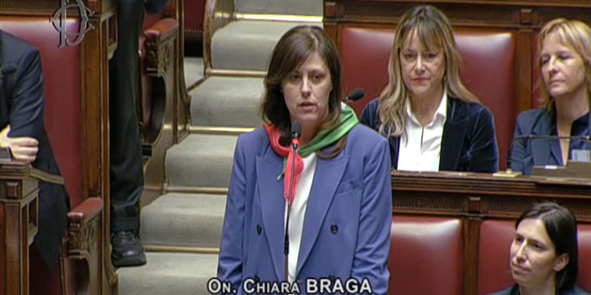 Braga in Aula con il fazzoletto dell'Anpi, 25 aprile divisivo per chi ha nostalgie