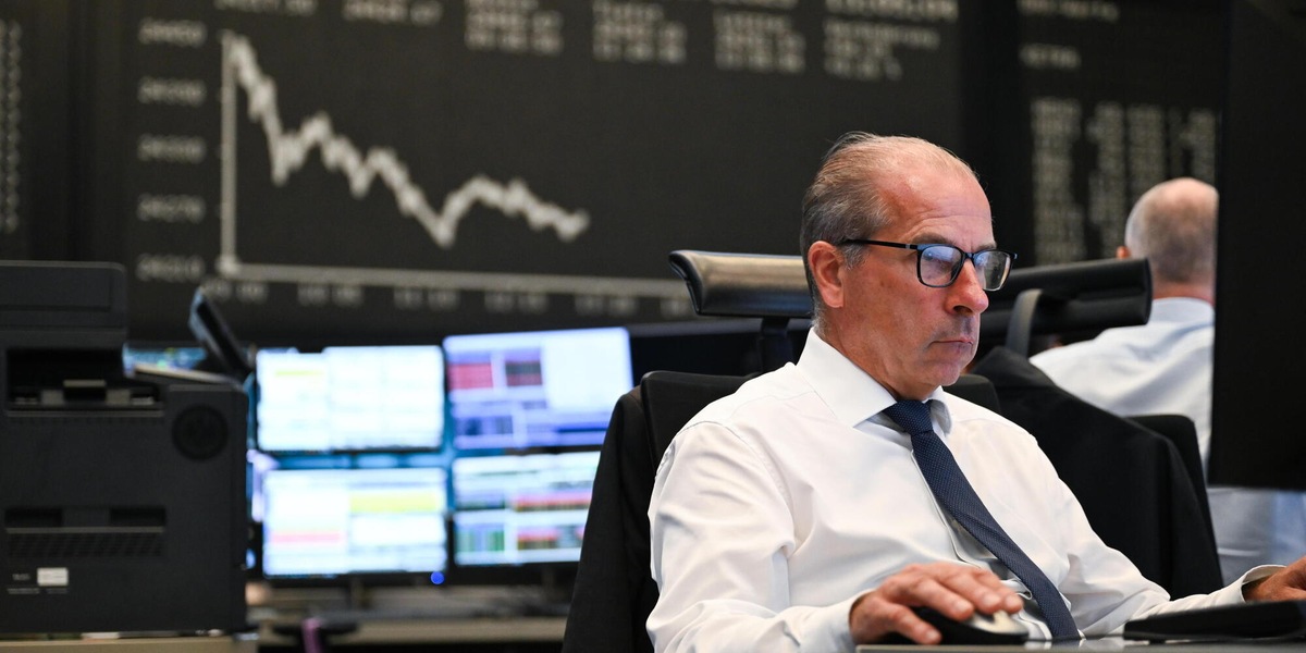 Borsa: L'Europa chiude in ribasso, Parigi -0,19%, Londra -0,56%