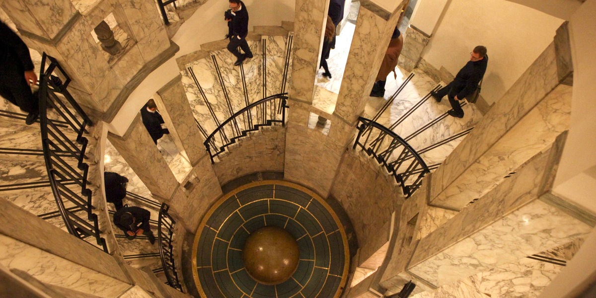 Borsa: Milano si salva in chiusura (+0,04%), sprint di Saipem