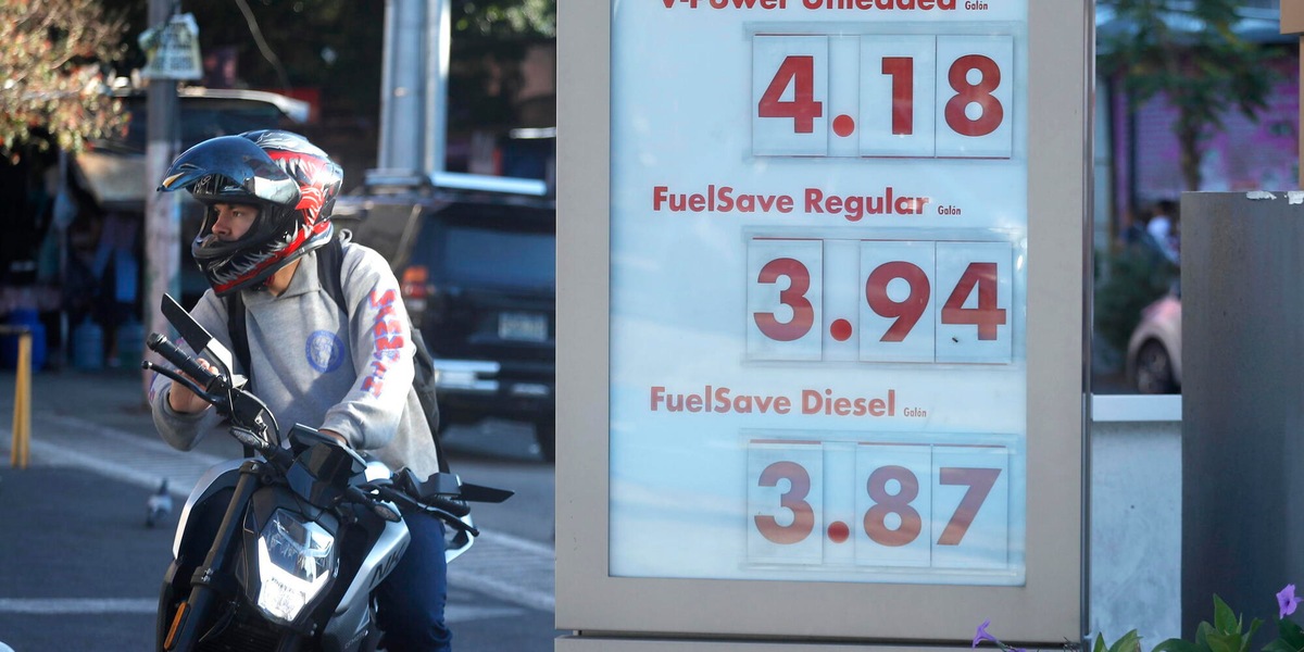 Usa, la benzina sale a 4,18 dollari al gallone, massimi da agosto 2022