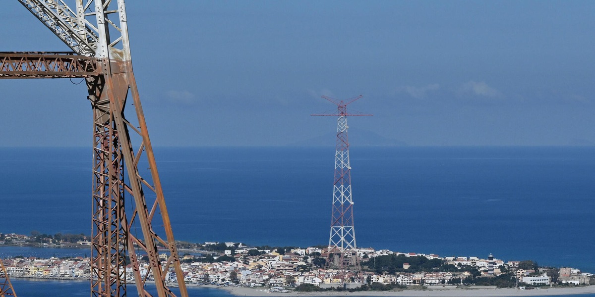 Rfi, noi al lavoro sulle opere di collegamento, non sul Ponte sullo Stretto