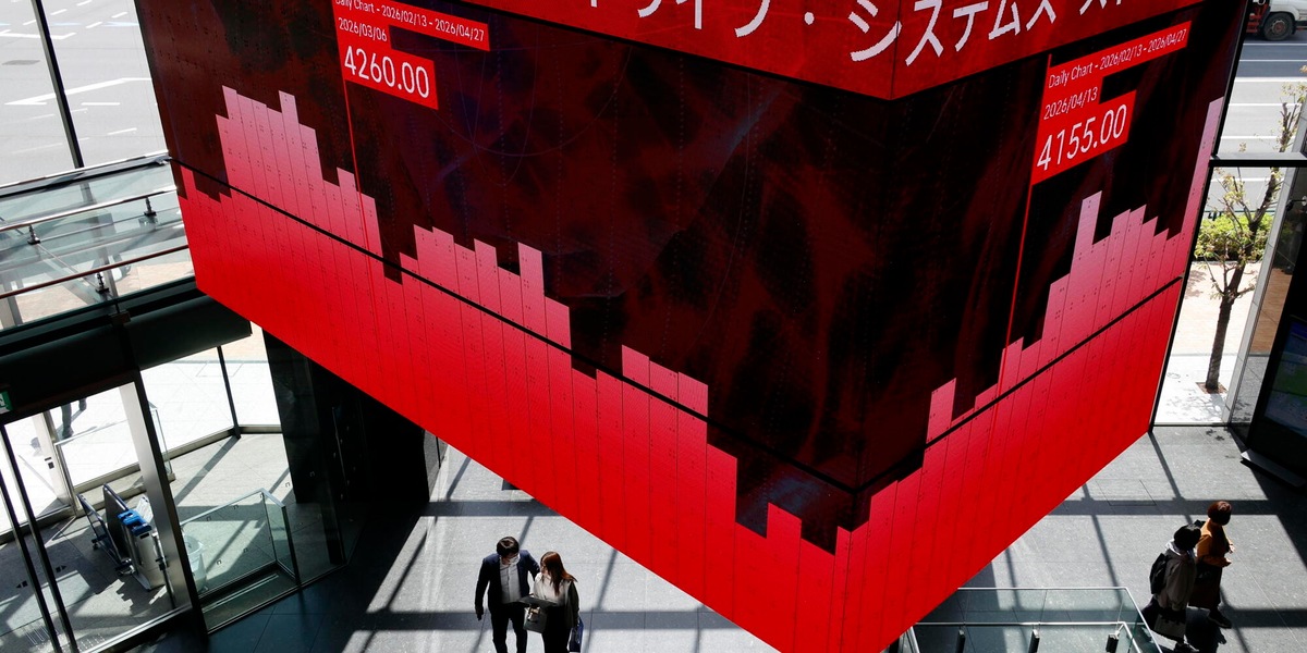 Borsa: Asia pesante sui timori di escalation in Iran, vola il petrolio