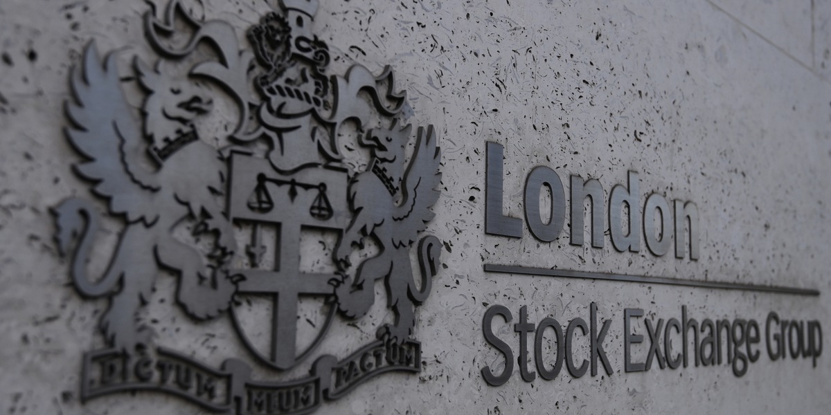 Borsa: Europa in rialzo, Londra +1,6%