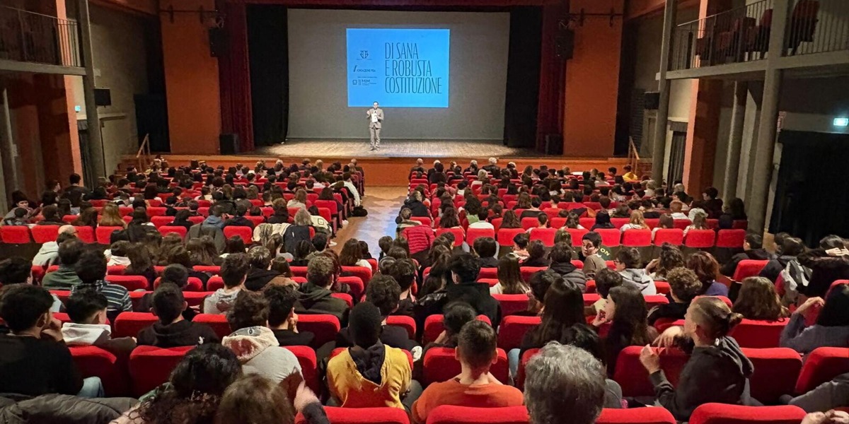 Fondazione OMRI: lezione-spettacolo sulla Costituzione e i simboli della Repubblica per formare cittadini responsabili