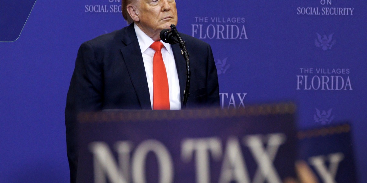 Trump, 'c'è la possibilità che riprendano gli attacchi all'Iran'