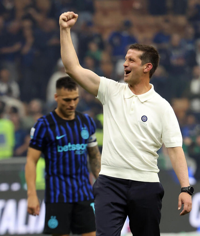 Scudetto Inter: Chivu, 'pagina importante della storia di questo club grandioso'