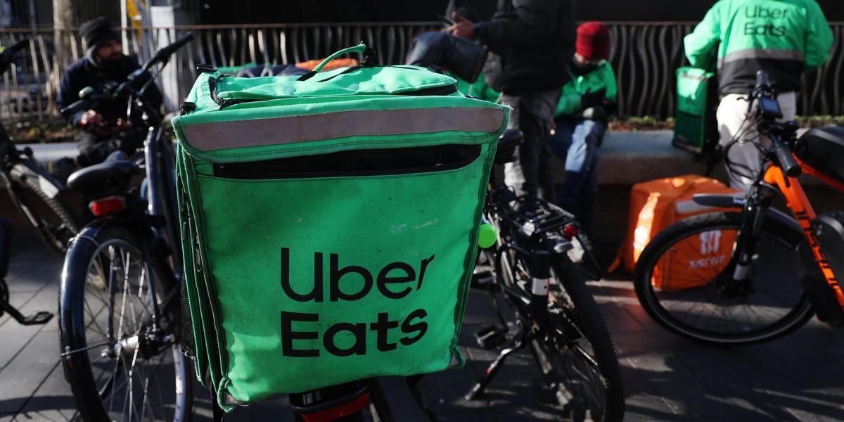 Uber Eats pagherà in Spagna 110 milioni di euro di contributi per 60mila riders
